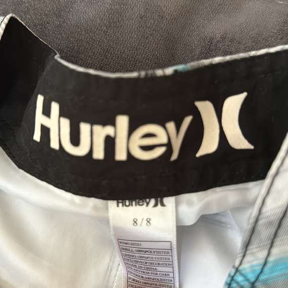 Youth Shorts size 8 and 10. You get all 3. New Volocom - Picture 6 of 7